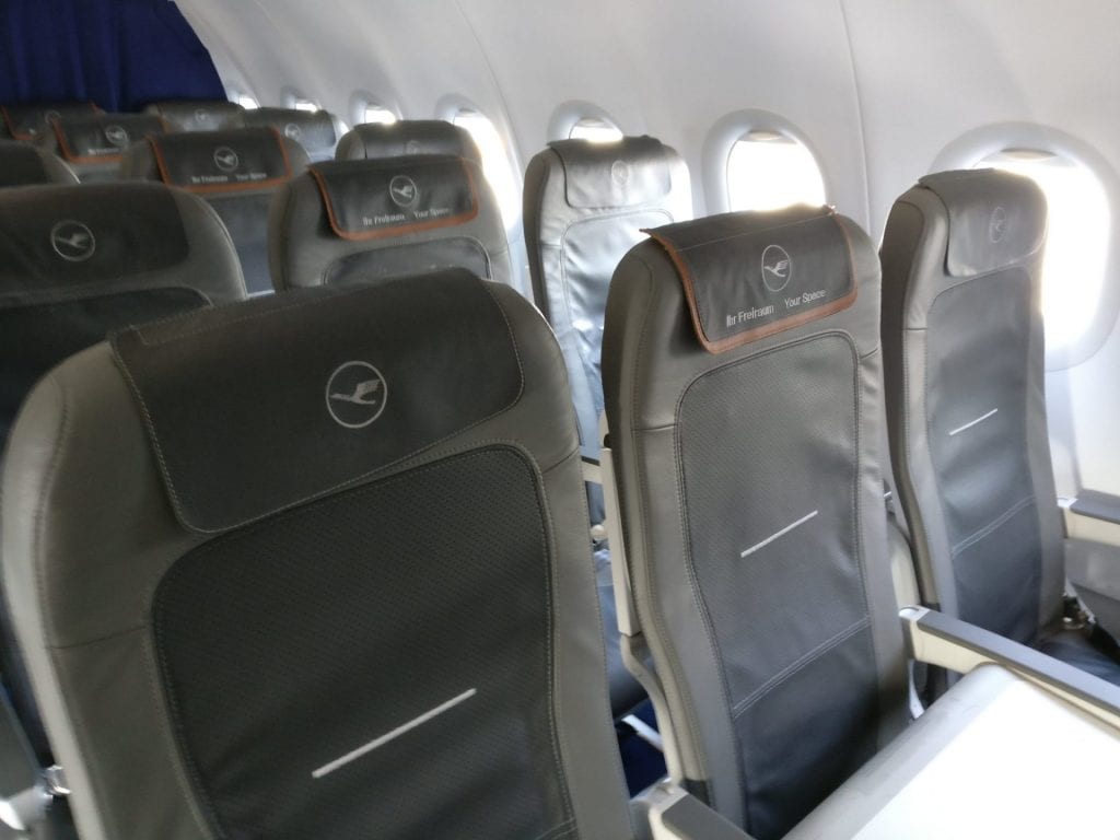 Lufthansa Business Class Mittelstrecke Sitz