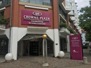 crowne plaza hannover außen