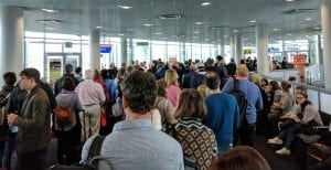 Anstehen bei Boarding