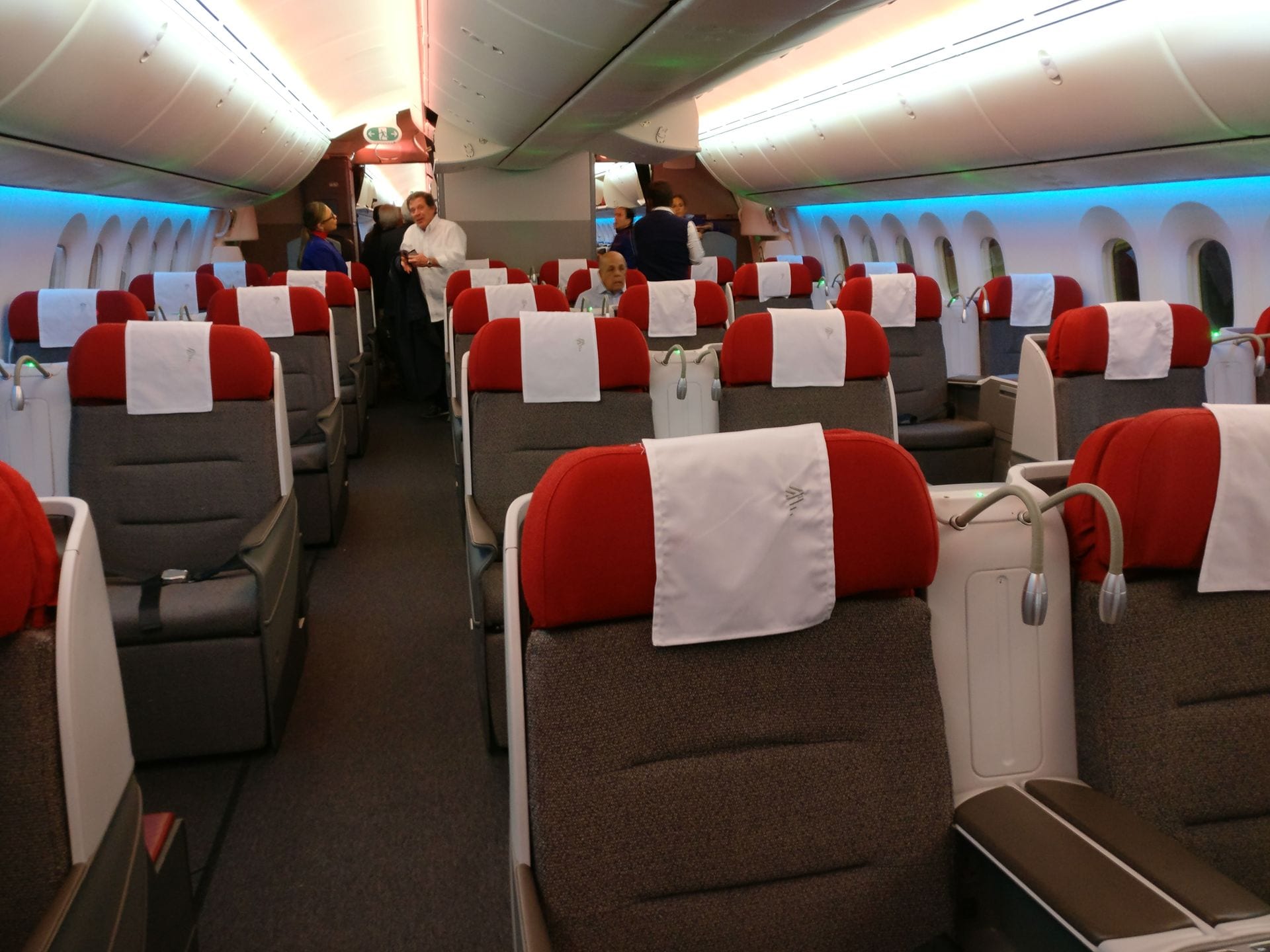 LATAM Business Class Boeing 787 9 Cabin 3