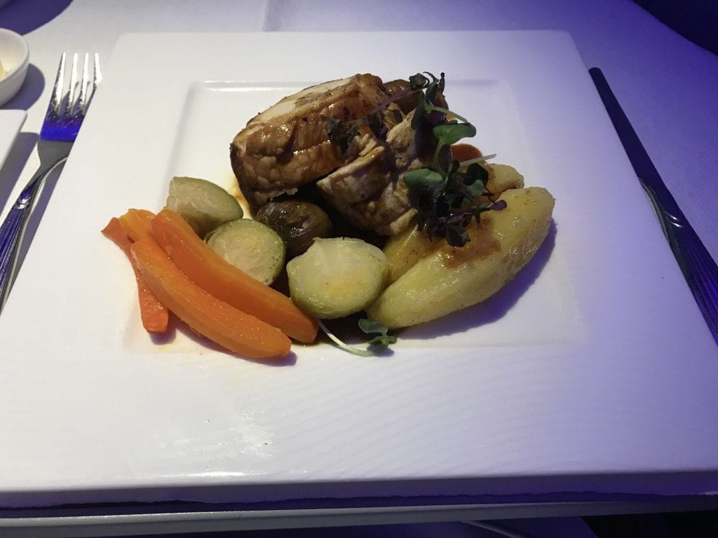 Qatar Airways Business Class Airbus A350 Essen Hauptgang