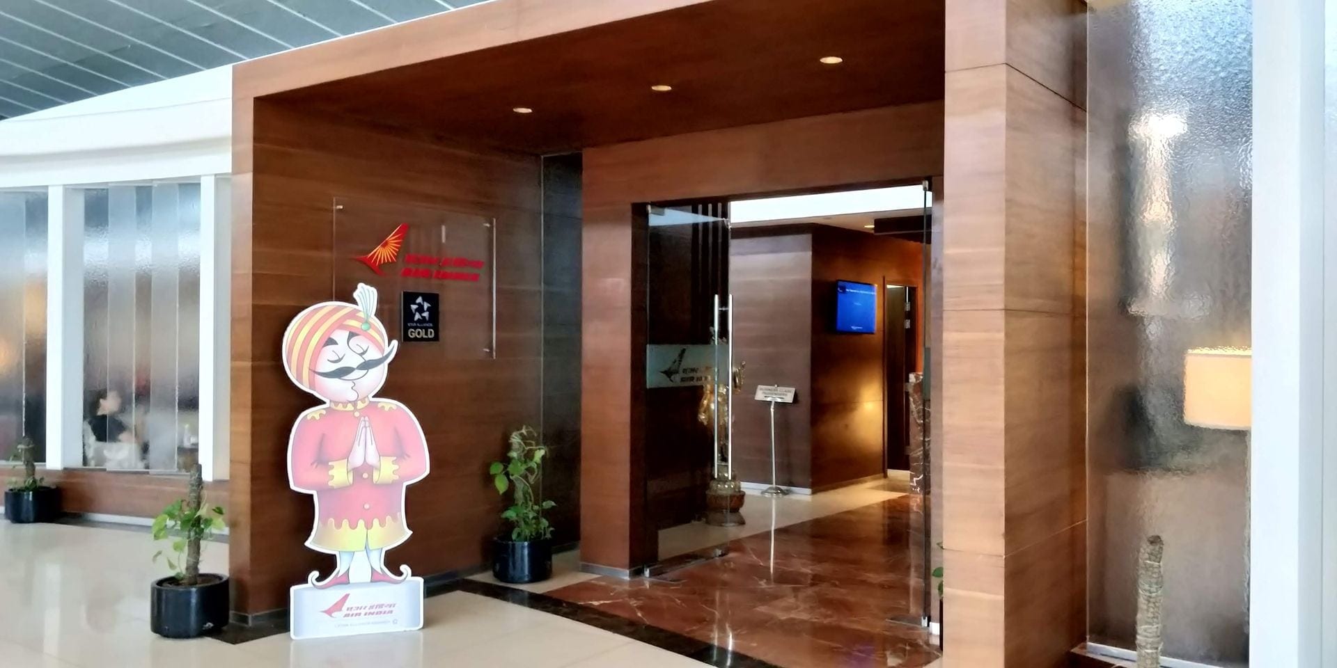 Air India Business Class Lounge Delhi Eingang