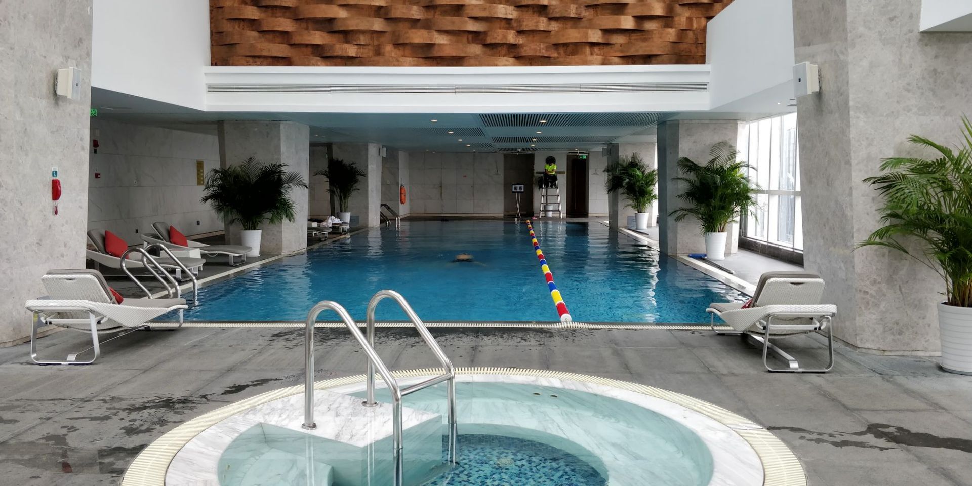 Hilton Chengdu Pool 5