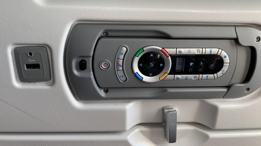 British Airways Economy Class Langstrecke Boeing 787 Entertainment-2