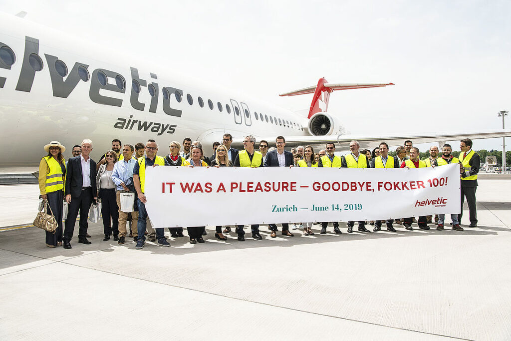 Fokker 100 Helevetic Verabschiedung Banner Zürich