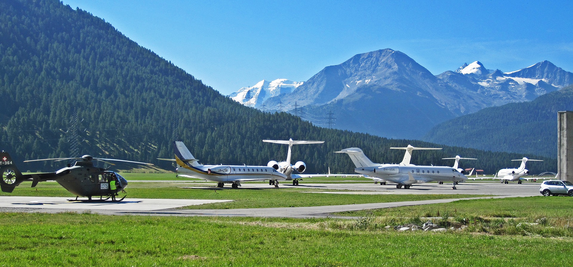 St. Moritz Samedan Privatjet Schweiz Regionalflughafen Engadin 2