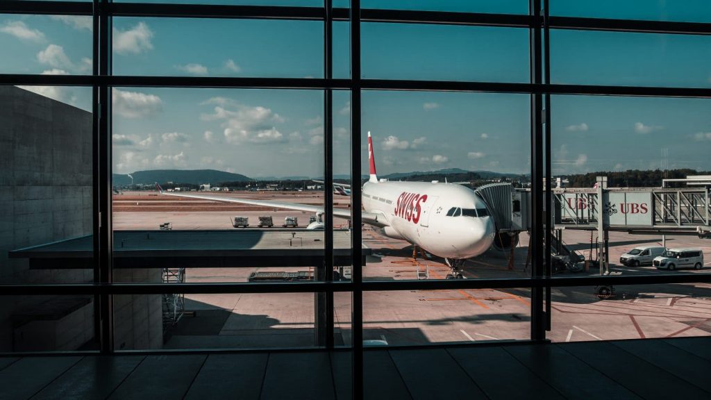 Swiss A330 Am Gate