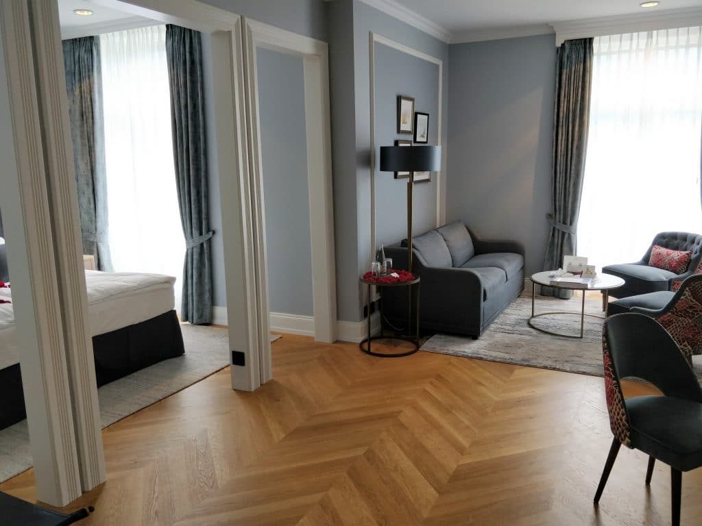 Victoria Jungfrau Grand Hotel Interlaken Deluxe Junior Suite 11 1024x768