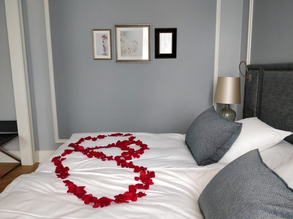 Victoria Jungfrau Grand Hotel Interlaken Deluxe Junior Suite 3 1024x768