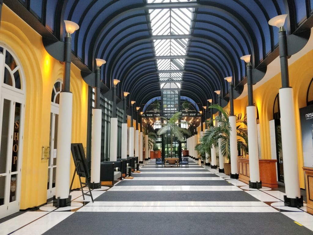 Victoria Jungfrau Grand Hotel Interlaken Lobby 2 1024x768 1