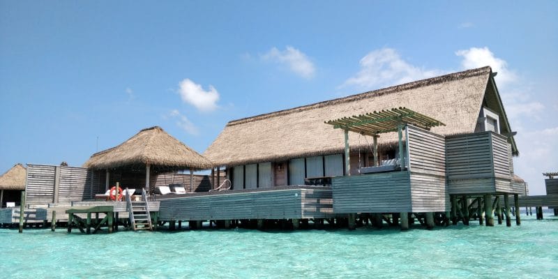 Waldorf Astoria Maldives Ithaafushi Overwater Villa Außenansicht 2 800x400