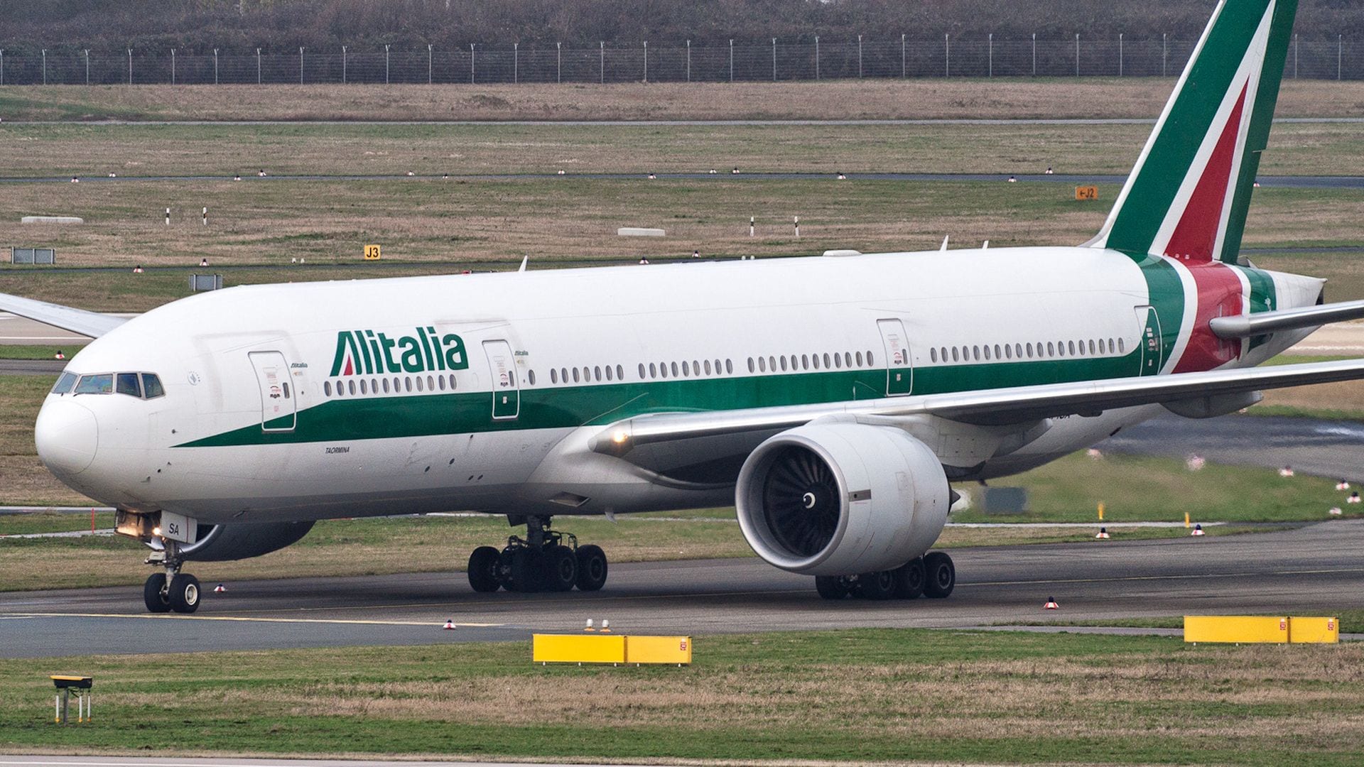 Alitalia Airbus A330