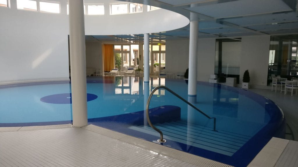 Pool Wellnessbereich Colombi Hotel Freiburg Schwarzwald