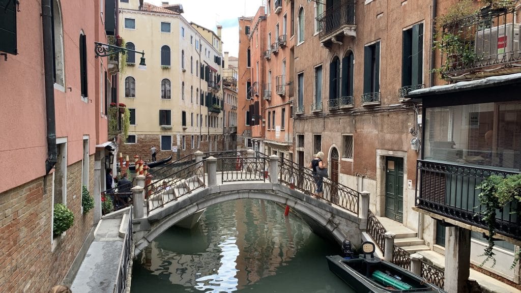 Splendid Venedig Brücke Vor Der Tür 1024x576