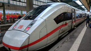 DB Bahn ICE 4 Stuttgart 1024x576