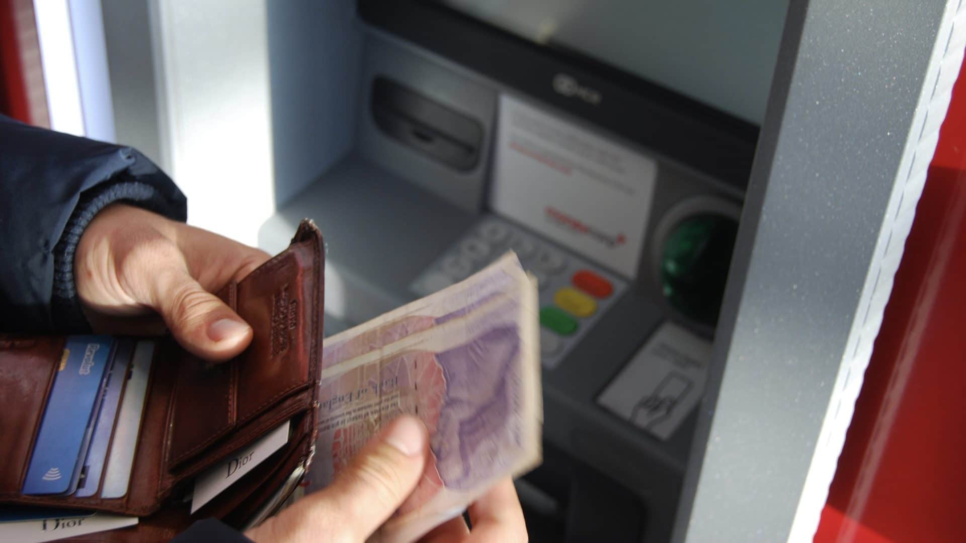 Swisscard Cashback Cards Geld abheben