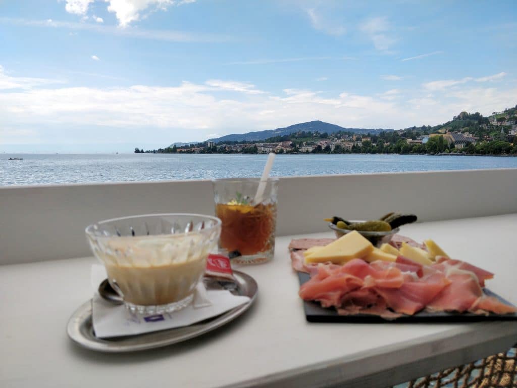 Montreux Promenade Café