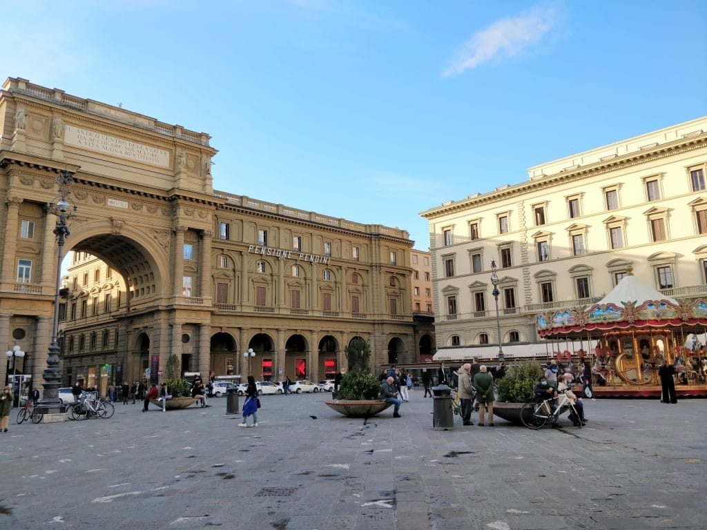 Piazza Della Repubblica Florenz 1024x768