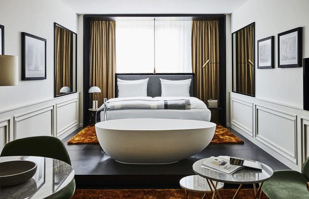 Roomers Munich Galerie Zimmers Suiten 02 1920x1234 1024x658
