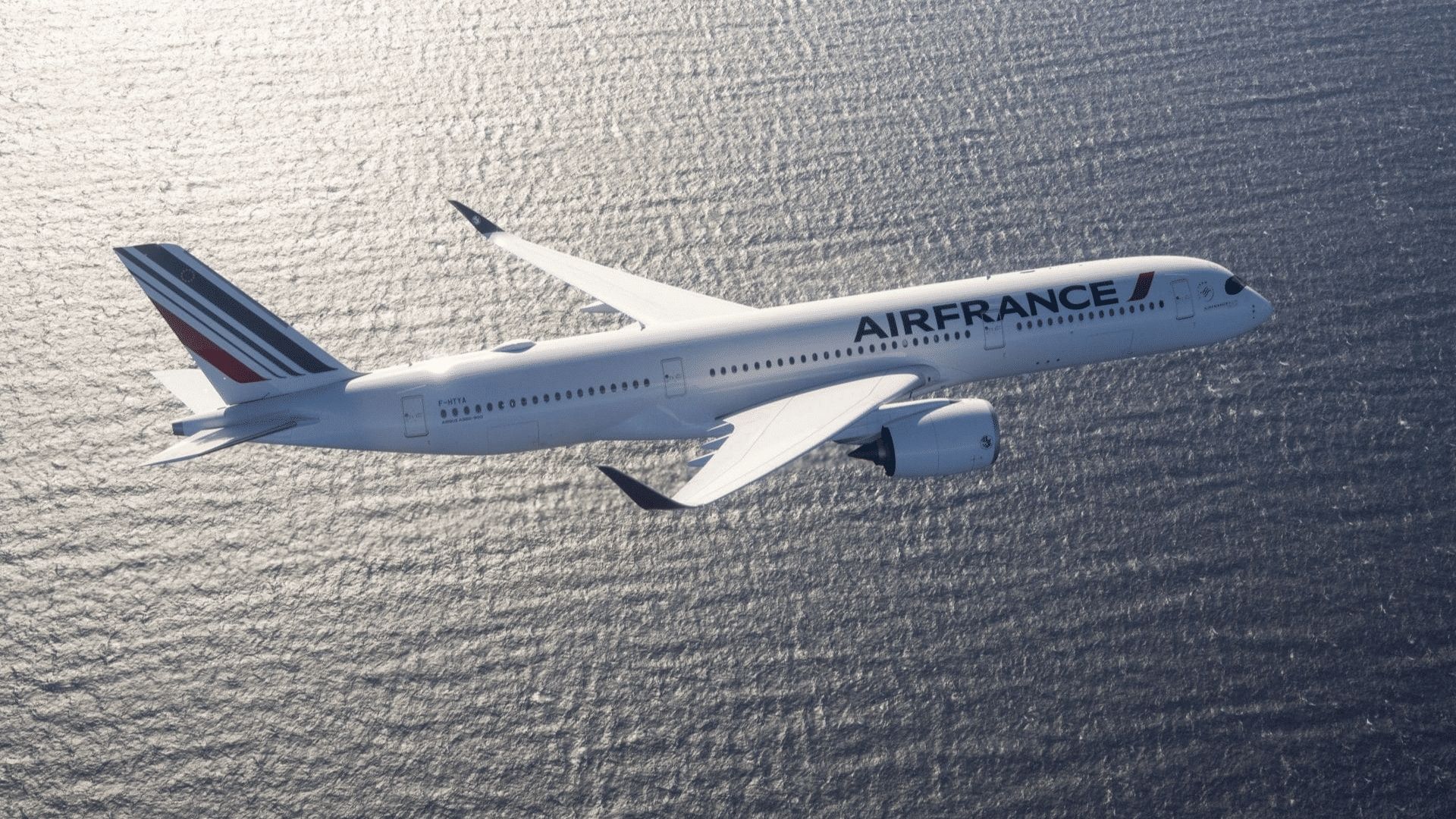 Air France Airbus A350 1 Wasser