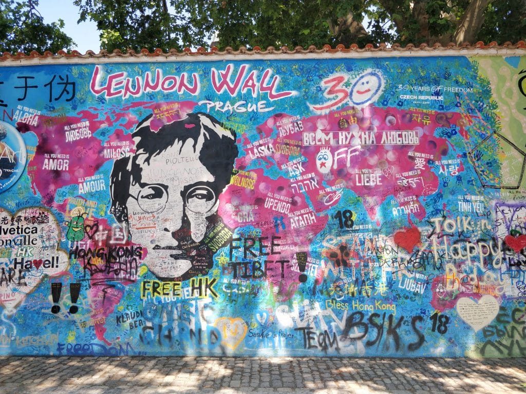 Lennon Wall Prag 1024x768