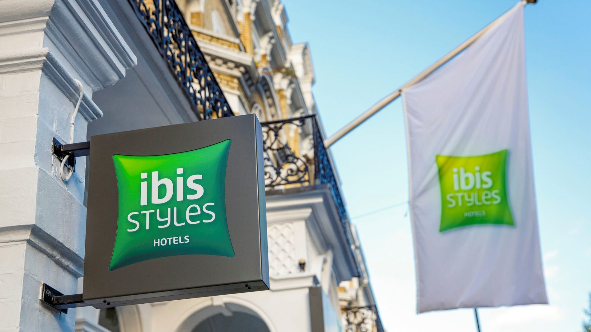 Ibis Logo 2