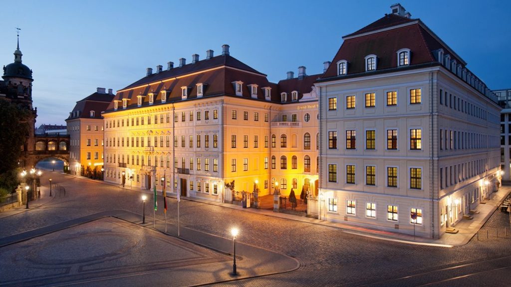 Taschenebrgpalais Dresden Fassade
