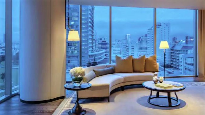 Waldorf Astoria BAngkok Suite