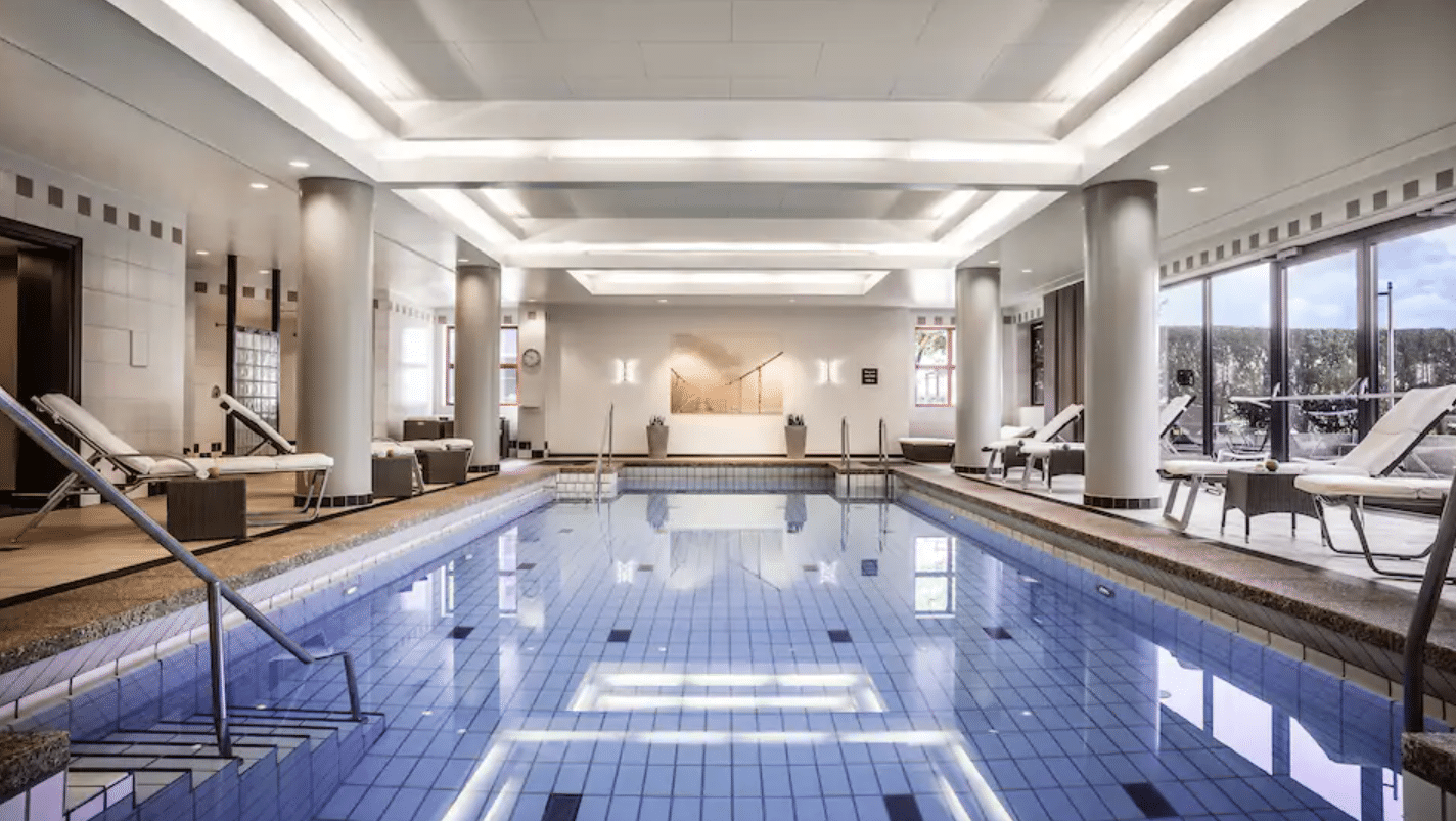Hyatt Regency Cologne Pool
