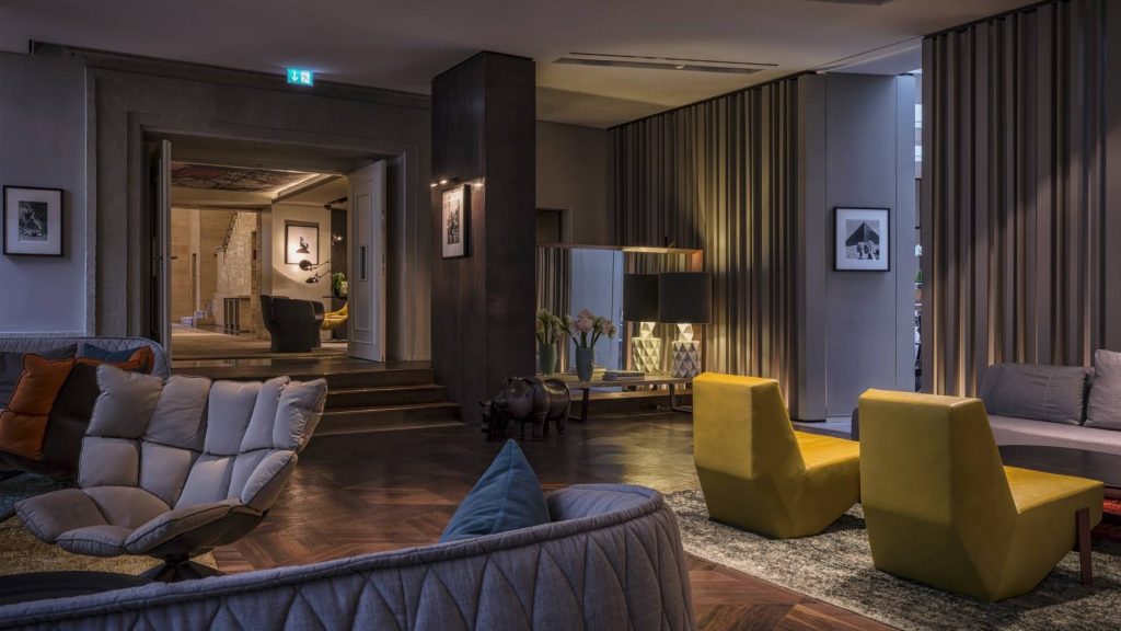 SO Berlin Lobby 2