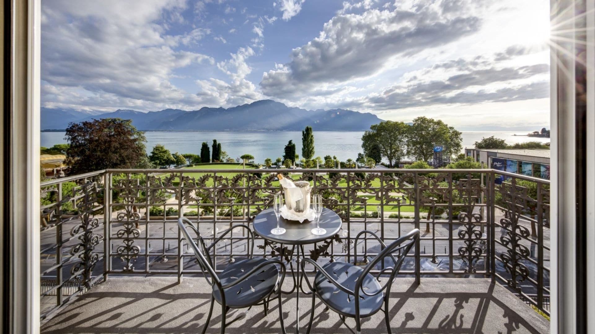 Fairmont Le Montreux Palace Balkon Ausblick