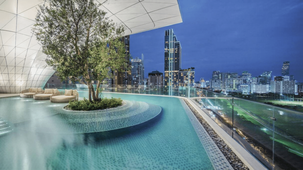 Waldorf Astoria Bangkok Pool 1