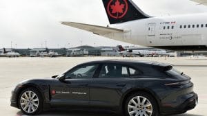 Air Canada Air Canada Chauffeur Service Now Electrified By Pors Cropped