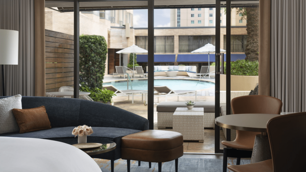 Four Seasons Hotel Houston Cabana Room