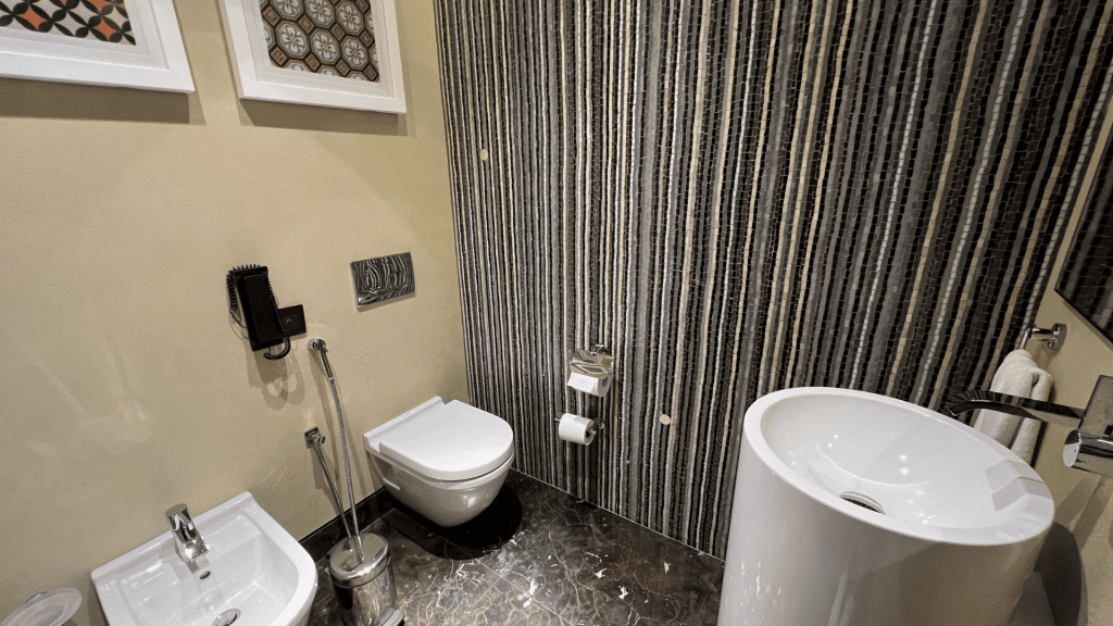 Toilette Im Deluxe Room Grand Hyatt Abu Dhabi