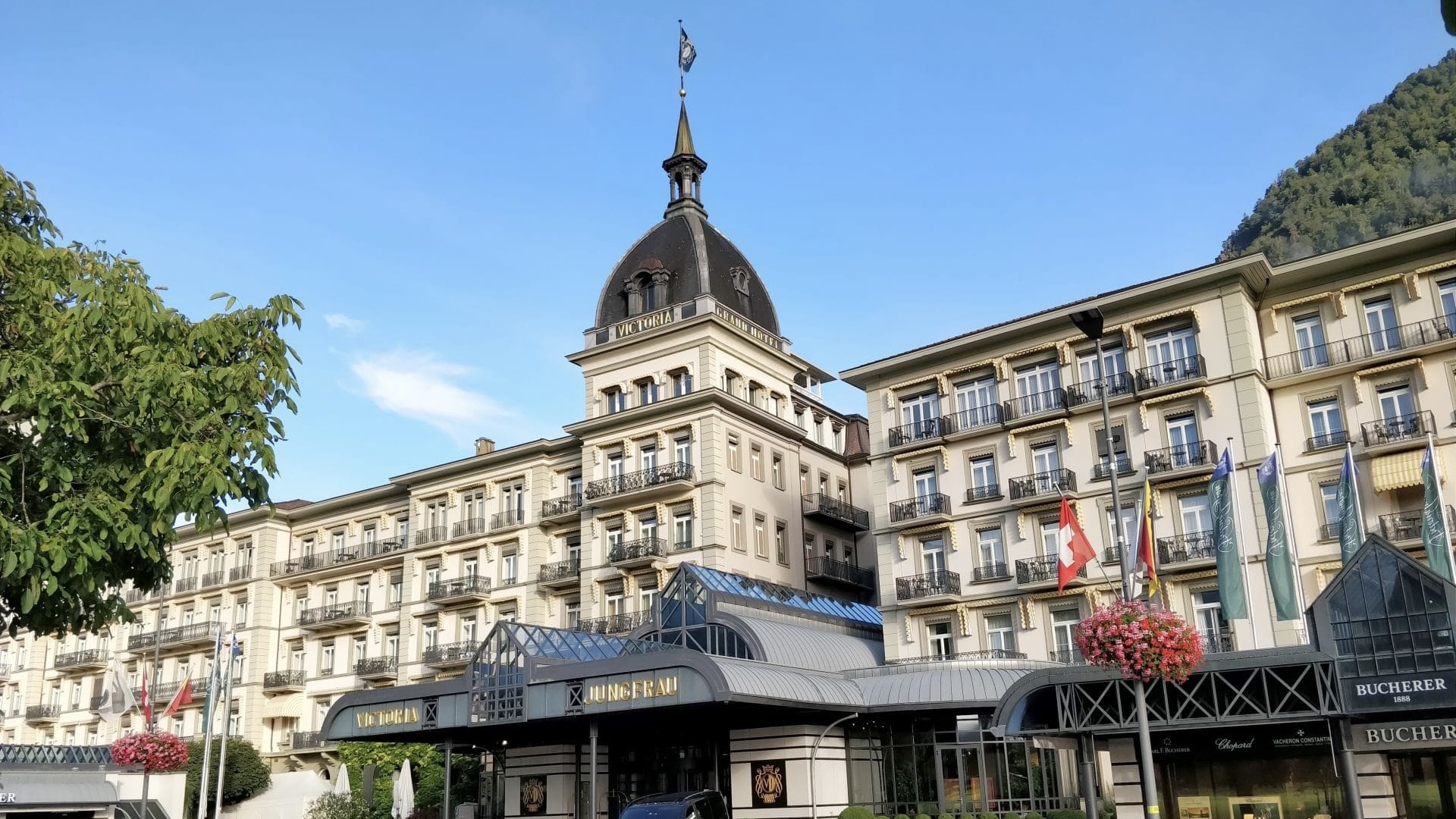 Victoria Jungfrau Grand Hotel Interlaken Aussenansicht