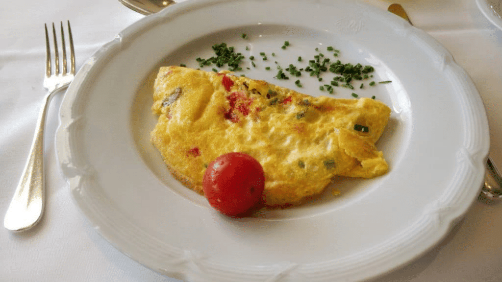 Victoria Jungfrau Grandhotel Interlaken Fruehstueck Omelette