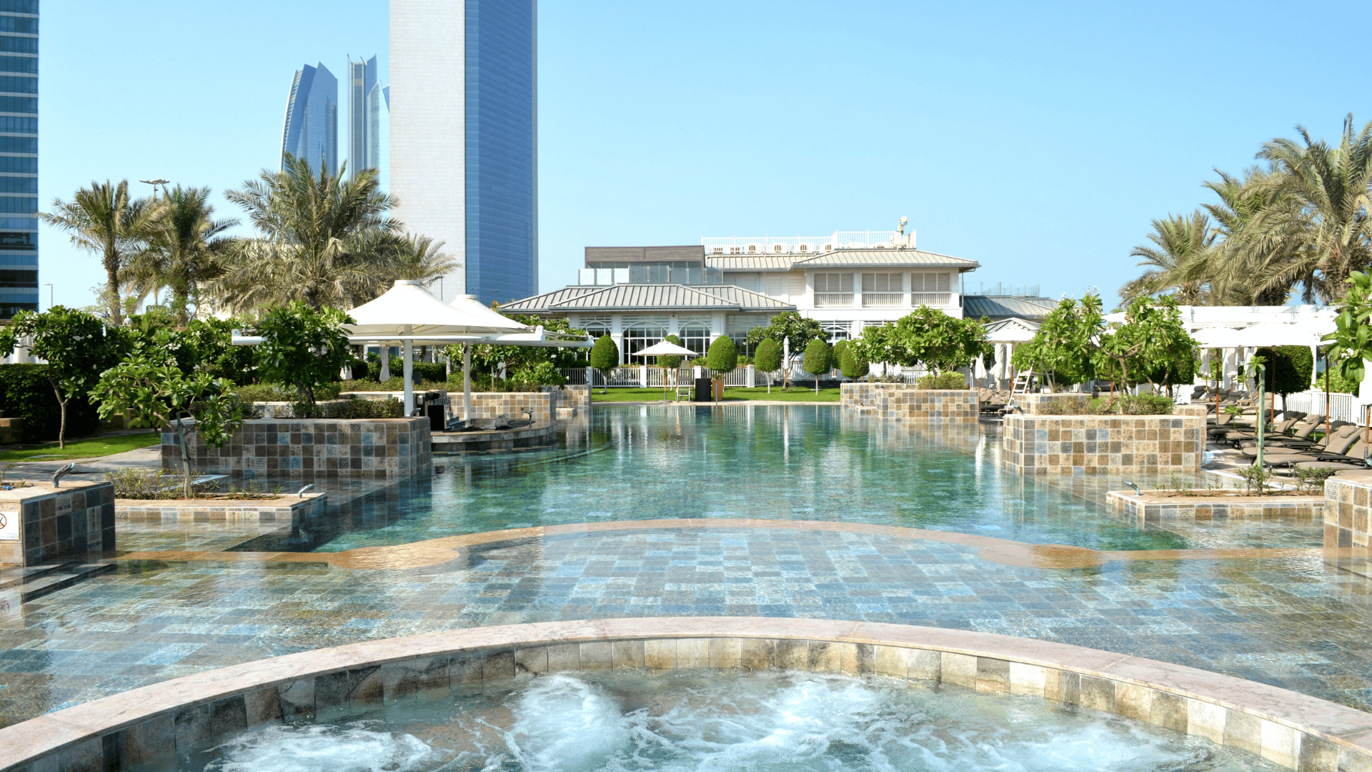 The St Regis Abu Dhabi Beachclub Whirlpool