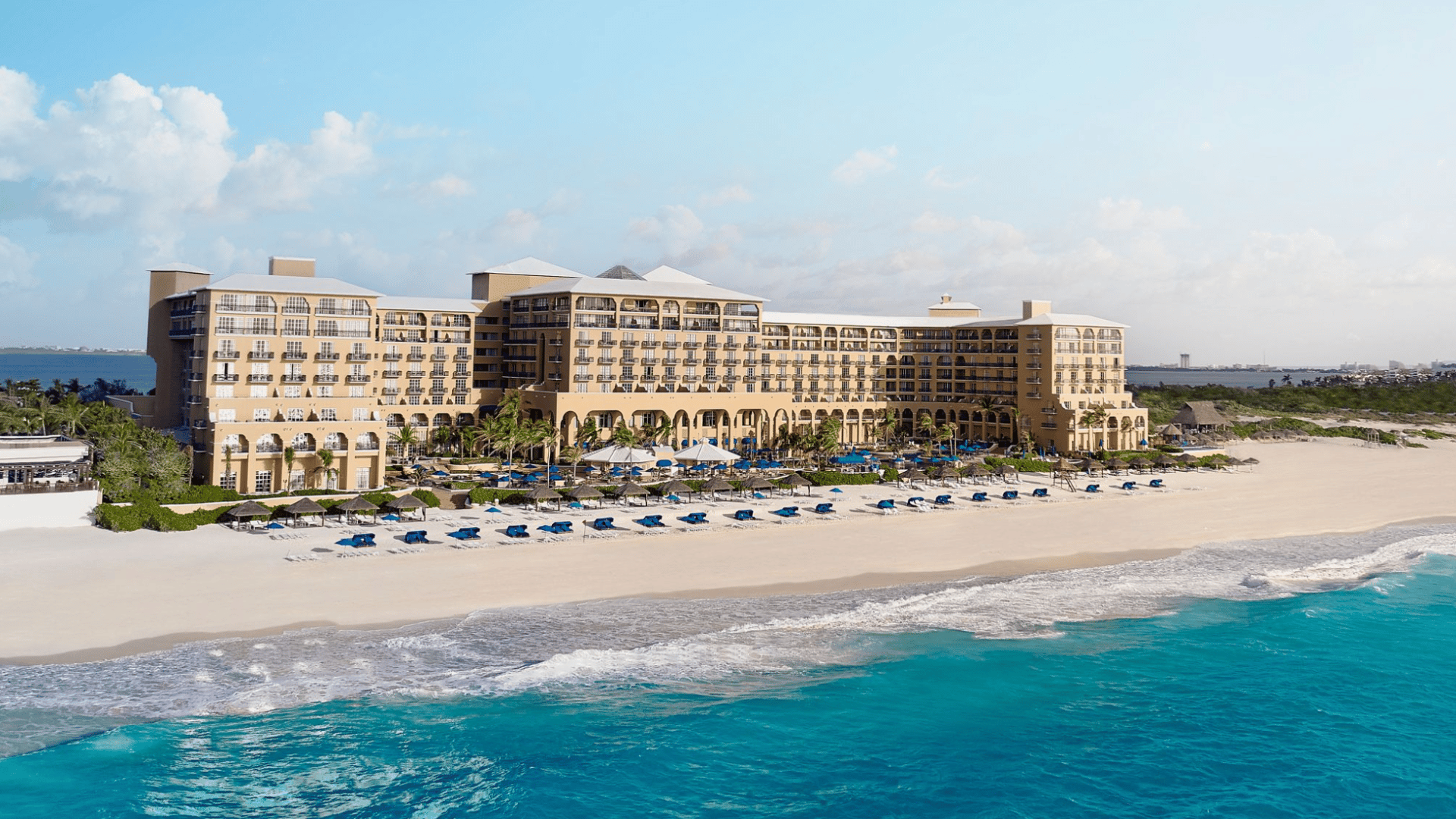 Ritz Carlton Cancun Marriott Hotel Ansicht