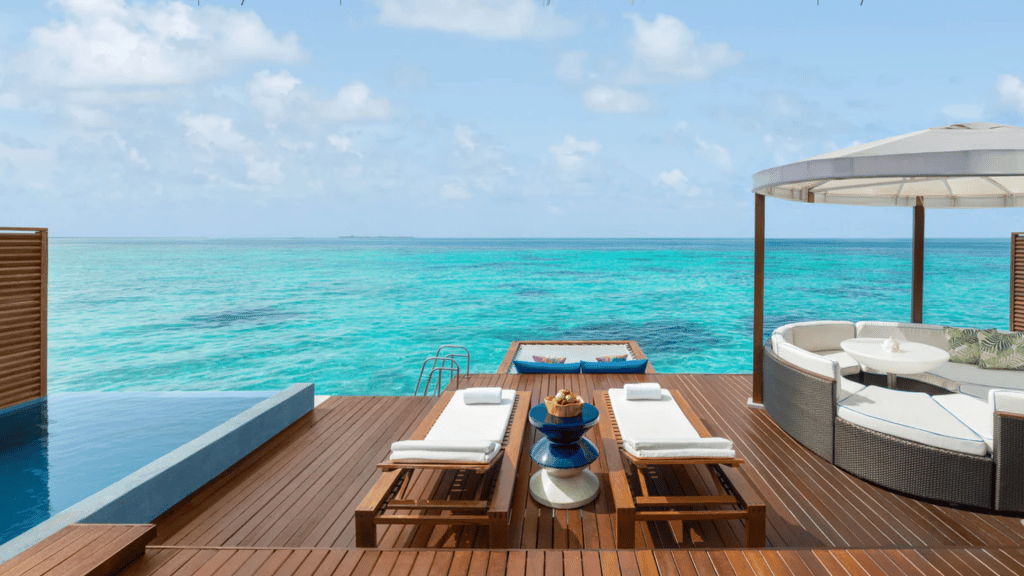 W Malediven Marriott Hotel Wasservilla Terrasse