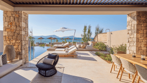 W Costa Navarino Wow Beachfront Infinity Villa Aussenbereich