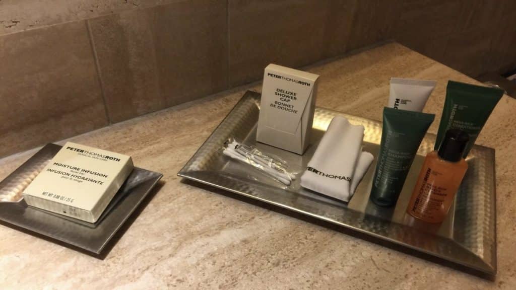 Hilton-Rome-Airport-Executive-Zimmer-Bad-Amenities
