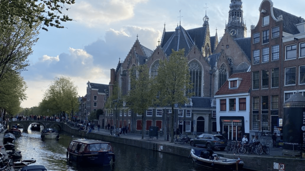 Amsterdam Mai 2022 Kanal