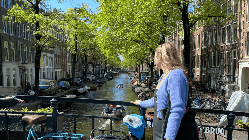 5 Fragen An Amelie Amsterdam