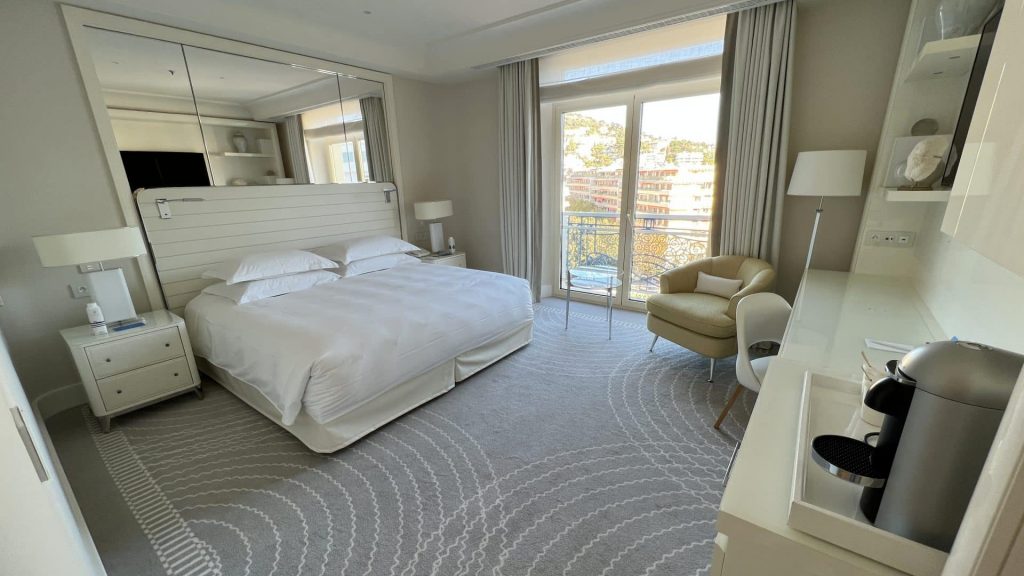 Hotel Martinez Cannes Deluxe Zimmer