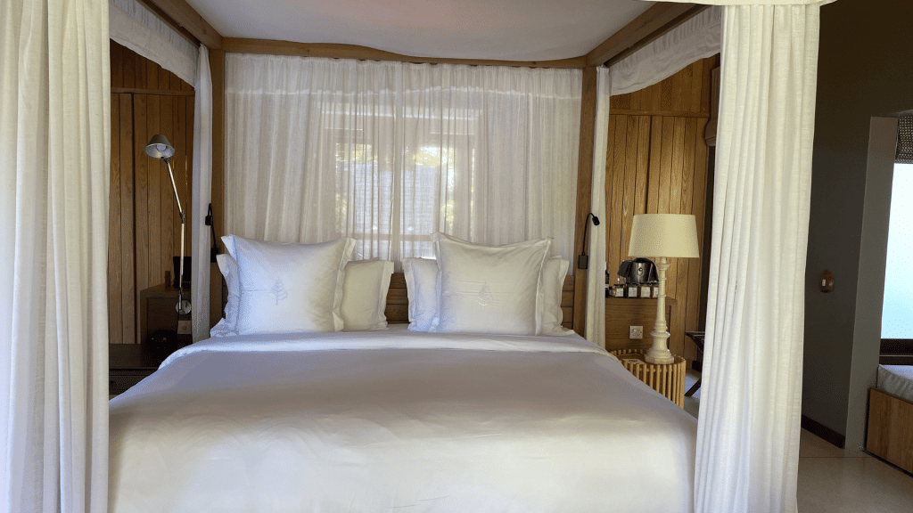 Four Seasons Resort Seychelles At Desroches Island Schlafzimmer Himmelbett 1