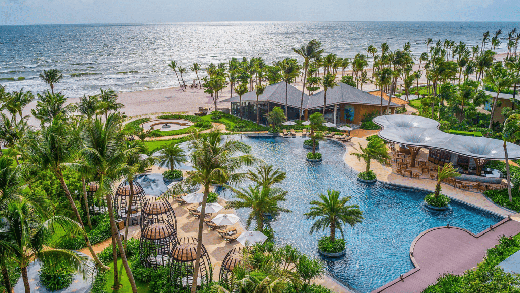 InterContinental Phu Quoc Long Beach Resort Pool