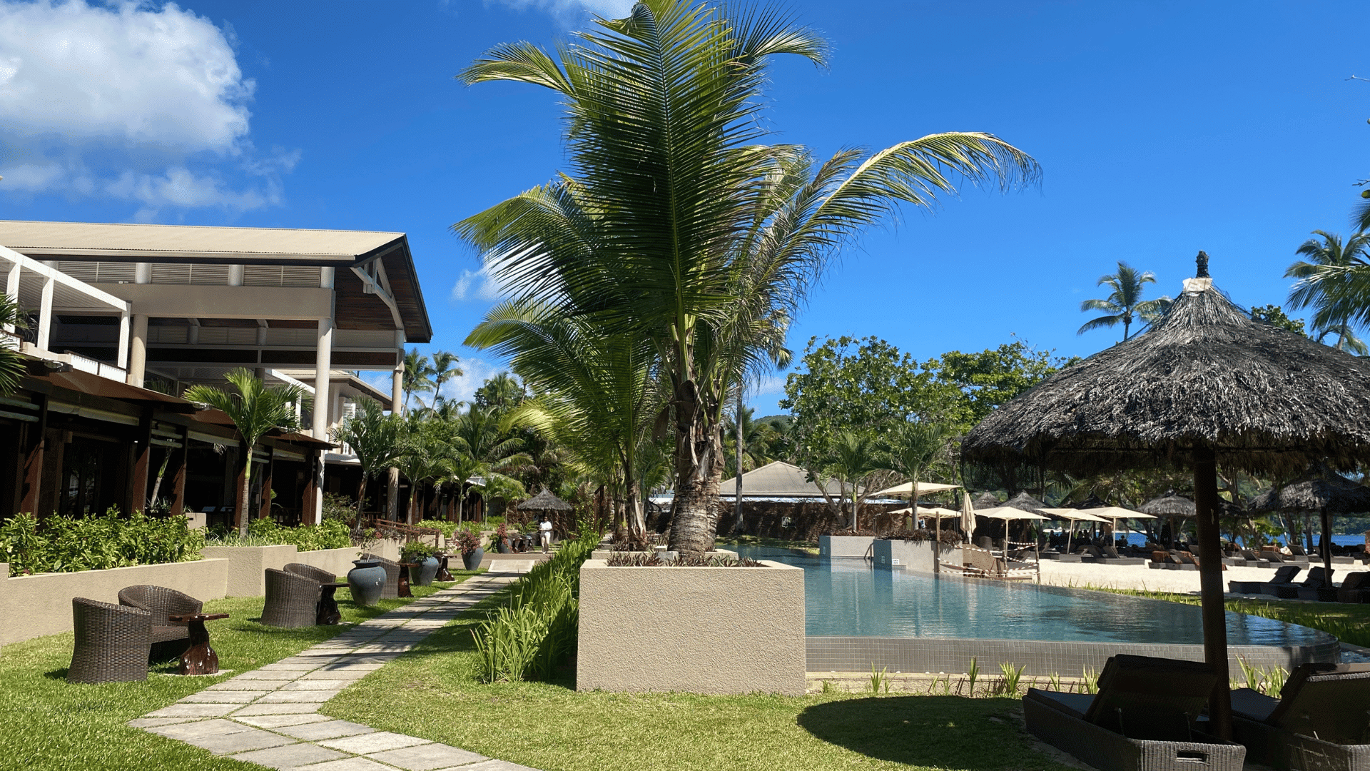 Kempinski Seychelles Pool 2