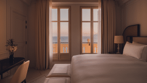 Carlton Cannes Gaestezimmer Meerblick Mit Balkon