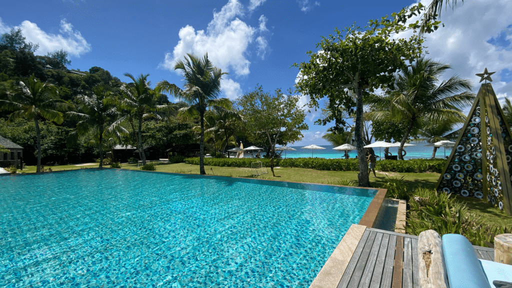Four Seasons Seychelles Pool 4 2